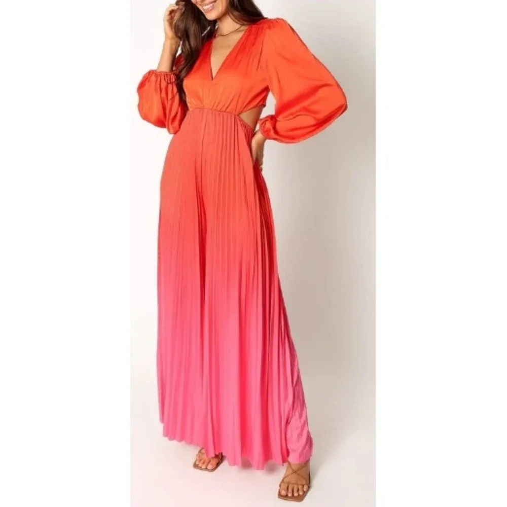 Petal & Pup Women's Red V Neck Long Sleeves Krista Gradient Jumpsuit Size S NWT